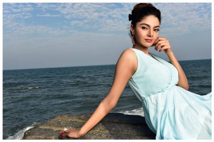 Actress Sanam Shetty Exclusive Stills