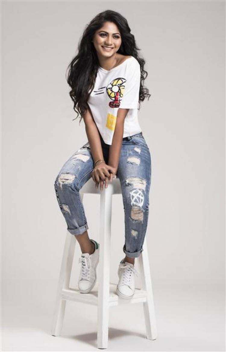 Actress Shruti Reddy New Stills