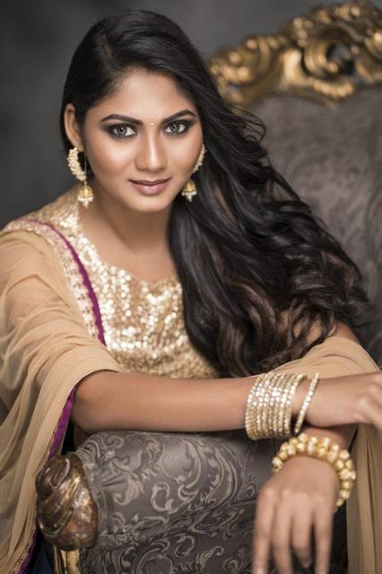 Actress Shruti Reddy New Stills