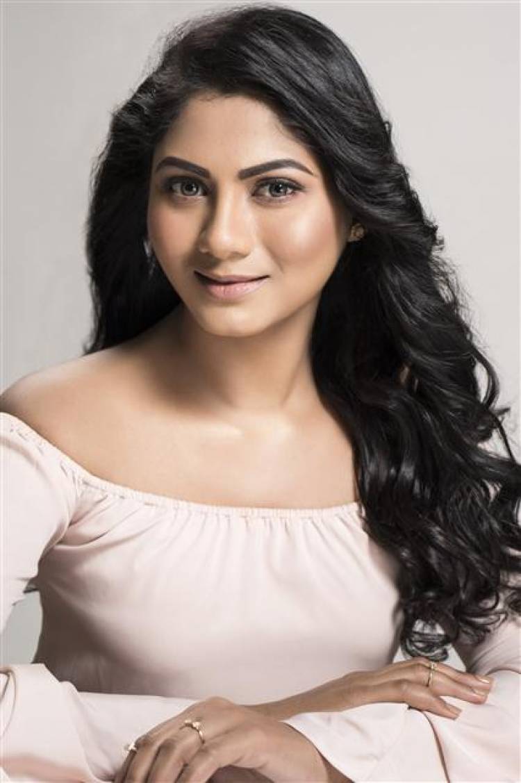 Actress Shruti Reddy New Stills