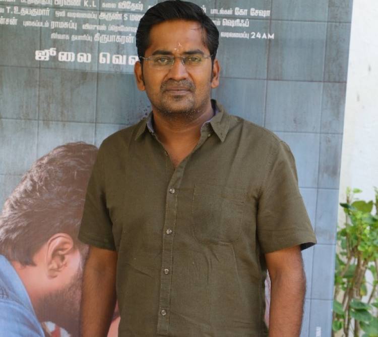 ‘திருடன் போலீஸ்’ இயக்குனரின் ‘கண்ணாடி’