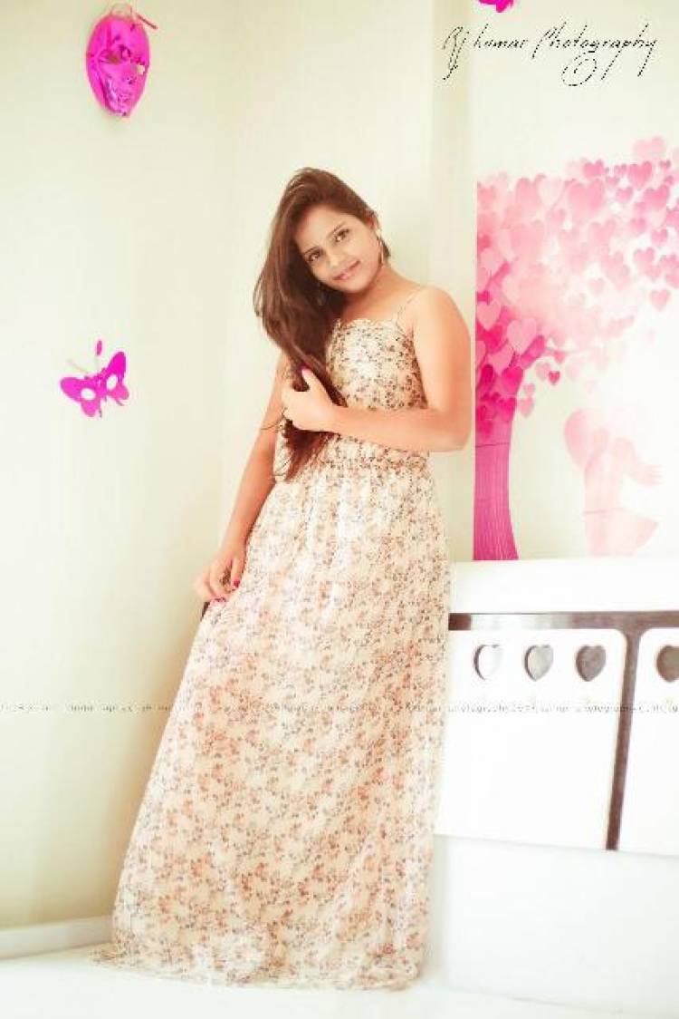 Actress Jesscia Powlen Stills