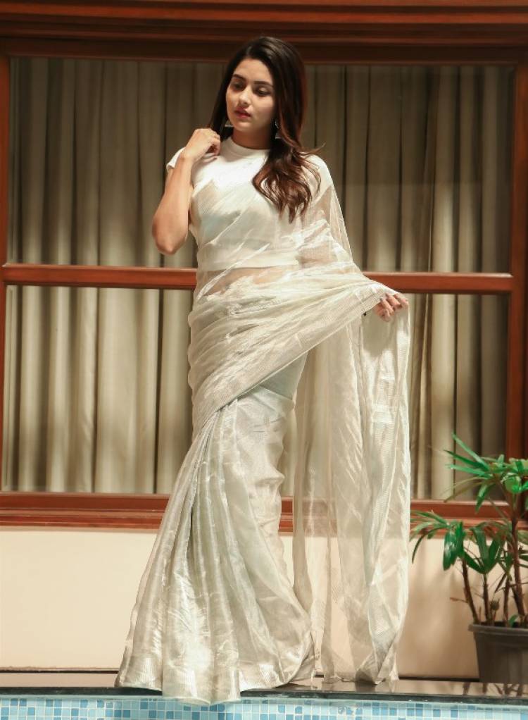 Actress Mahima Nambiar Latest Stills