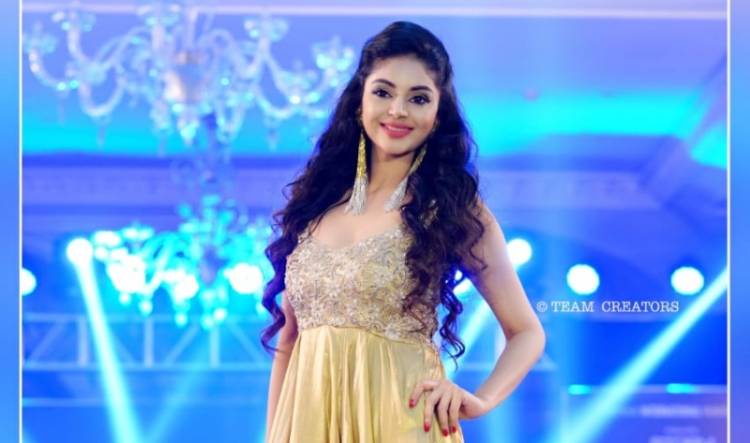 Actress Sanam Shetty @ Chennai International Fashion Week Stills