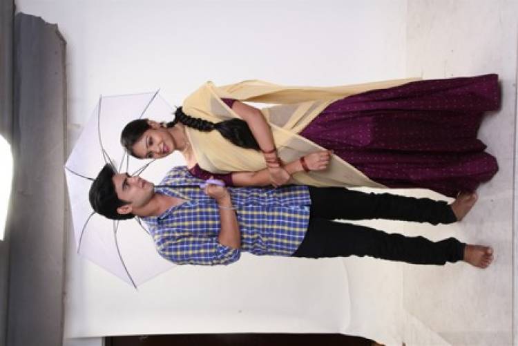 “பூவே போகாதே“ காதல் கதை