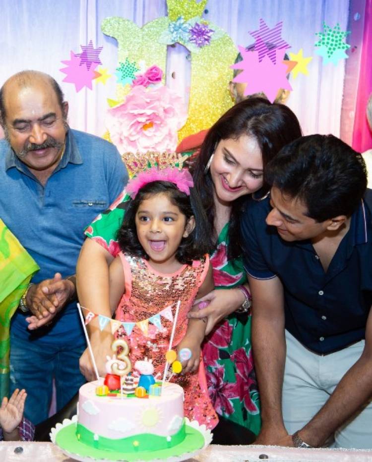 Actor Vijayakumar's Grand Daughter Birthday Celebration
