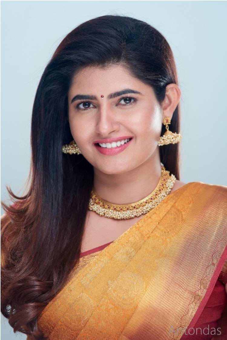 கோலிவுட்டின் புதிய அழகி - ஆஷிமா நர்வால்