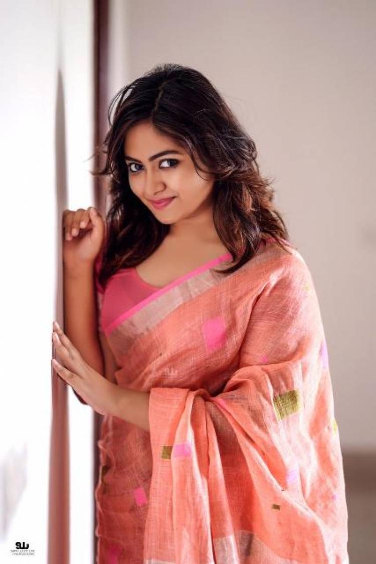 Actress Shaalin Zoya Latest Stills