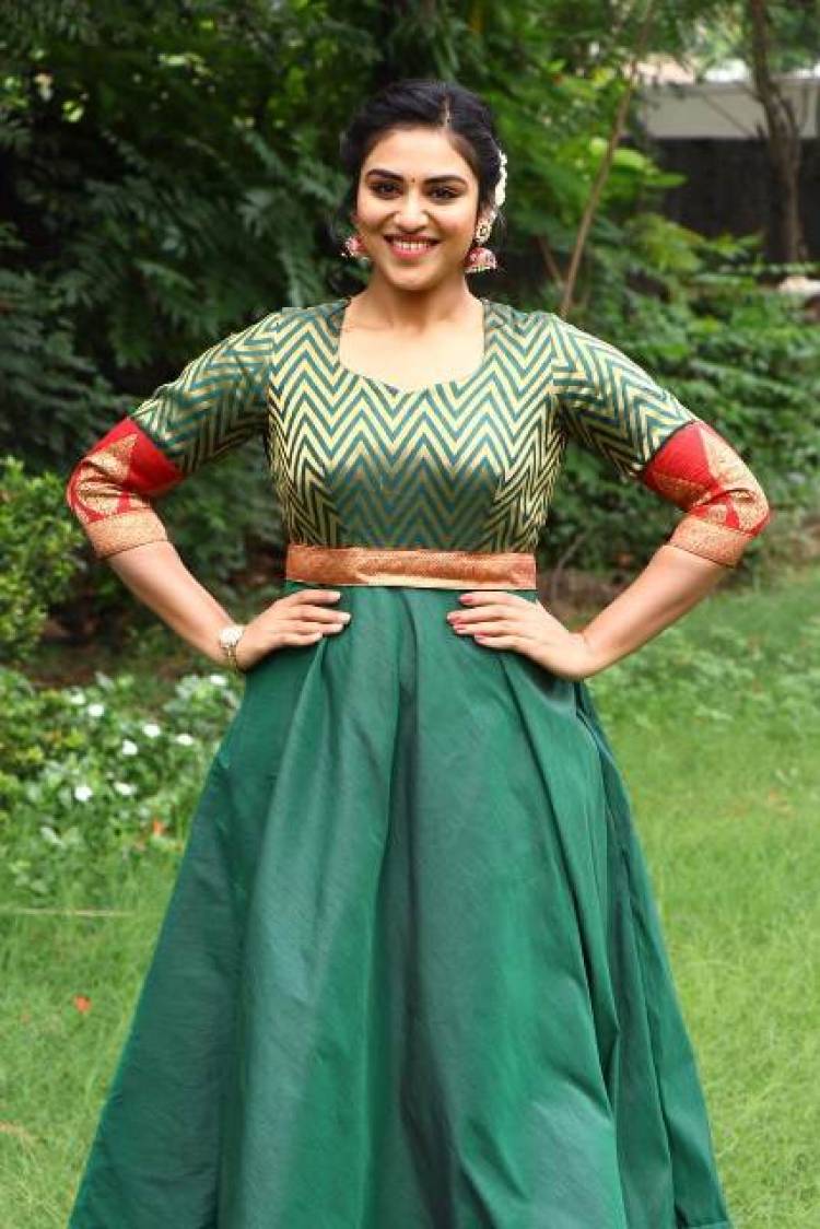 Actress Indhuja Latest Stills