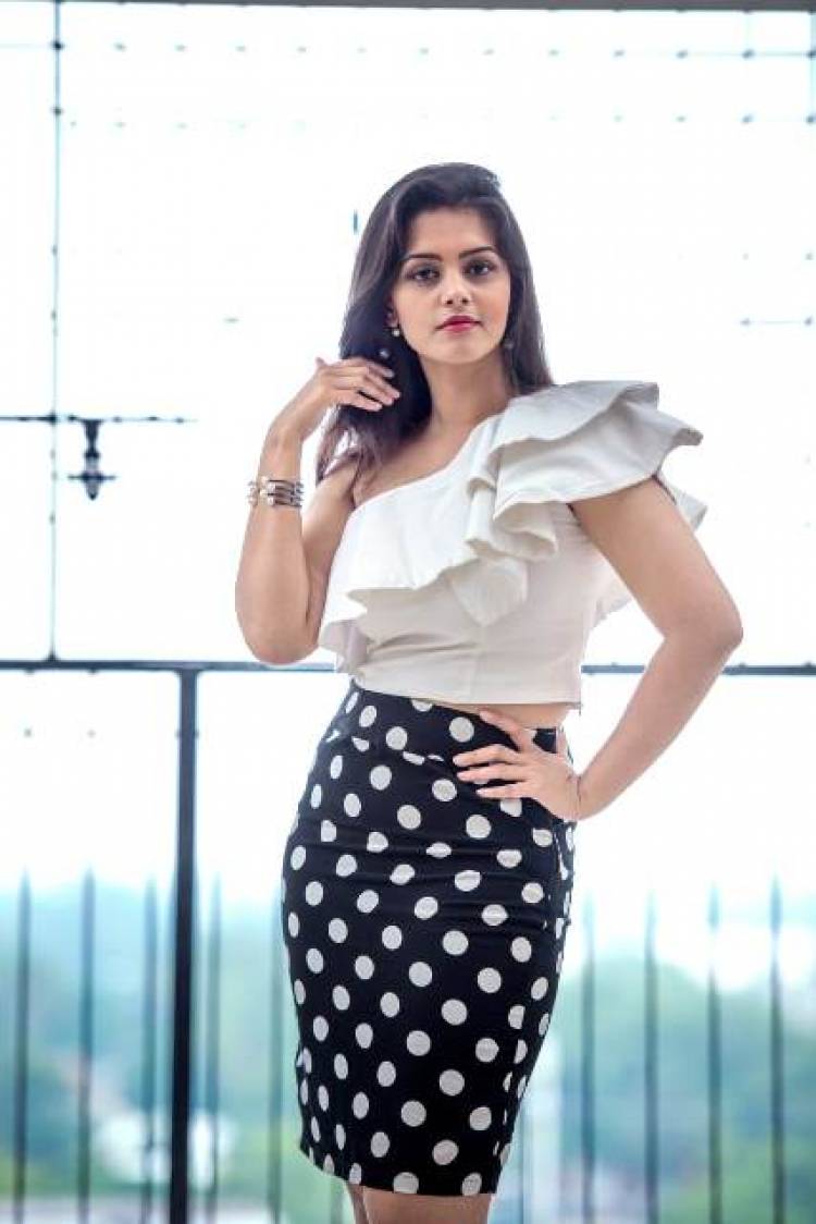 Actress Swathishta Latest Stills