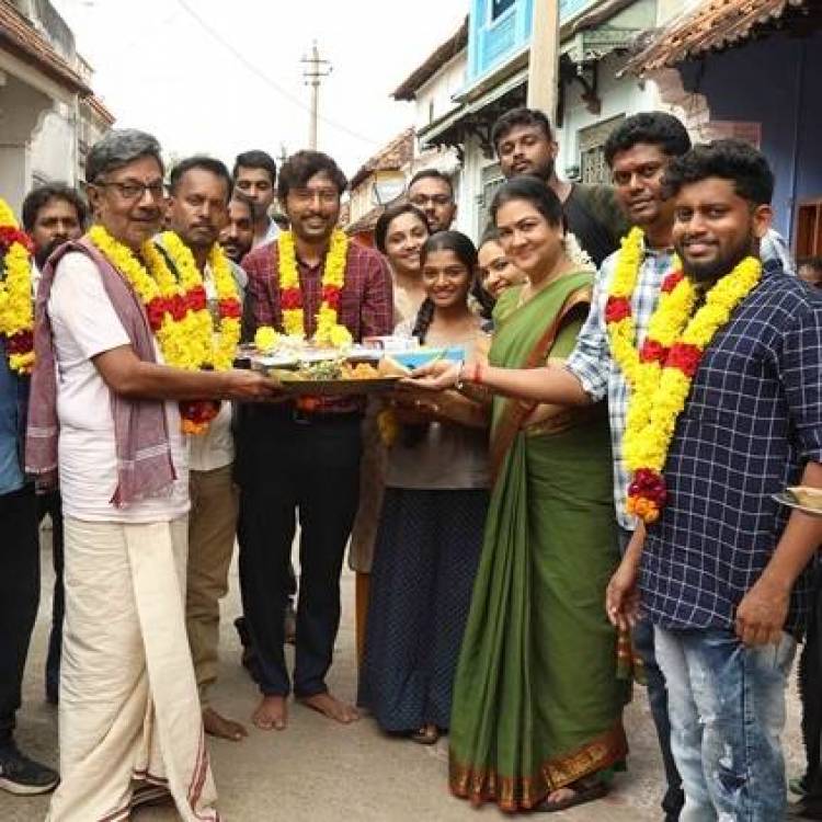 நயன்தாராவின் ‘மூக்குத்தி அம்மன்’-க்கு பூஜை போட்ட ஆர்.ஜே.பாலாஜி!