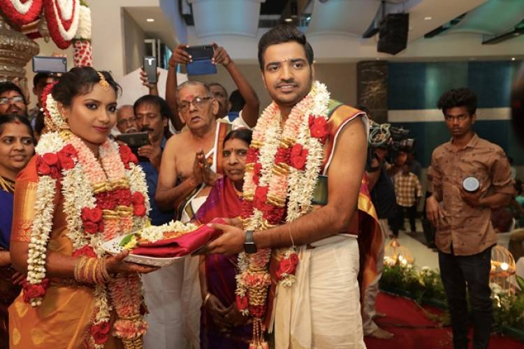 Actor Sathish Wedding Stills