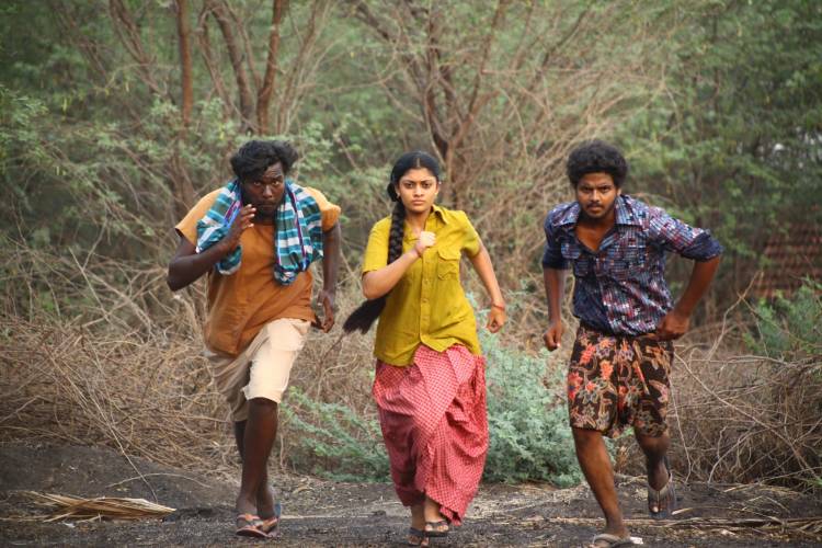 வறுமையில் வாடிய  ஊர் மக்களுக்கு உதவிய நடிகர் மொட்டை ராஜேந்திரன் 