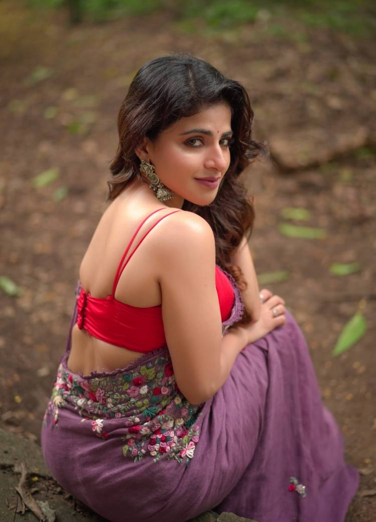 Actress IswaryaMenon looks bewitchingly beautiful in these pictures from her latest photoshoot!