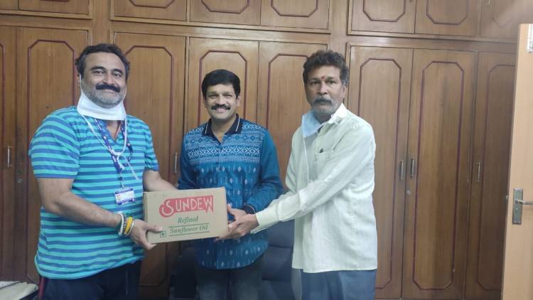 கட்டில்'பட இயக்குனர் கதாநாயகருமான கணேஷ்பாபு....