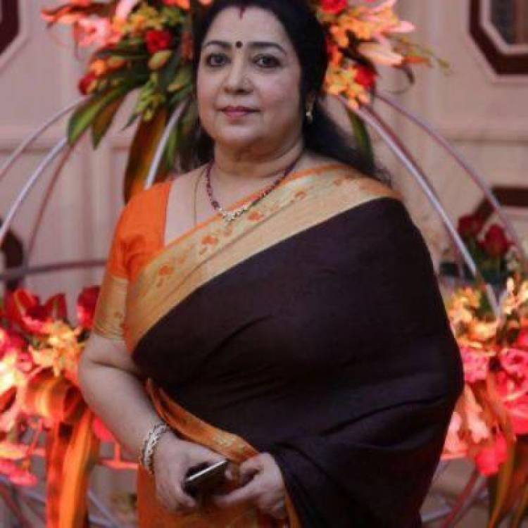 Actress Latha ,Actor & Business Man Rajkumar Sethupathy , Smt Sripriya Rajkumar donated 30 lacs