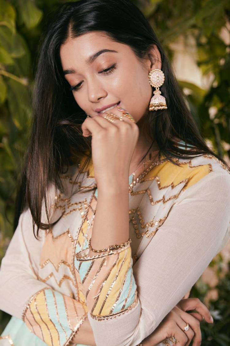 Gorgeous pics of Actress Digangana Suryavanshi