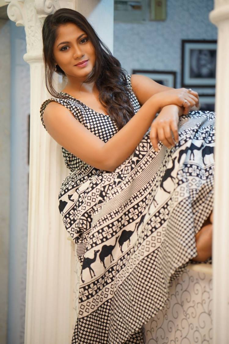 Gorgeous Actress ShruthiReddy 