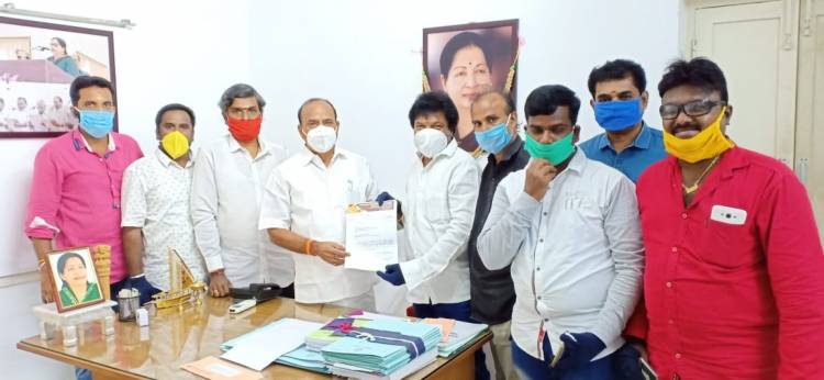 தென்னிந்திய திரைப்பட மற்றும் தொலைக்காட்சி தயாரிப்பாளர்கள் சங்கம் அமைச்சர் திரு கடம்பூர் ராஜுவை சந்தித்தனர்