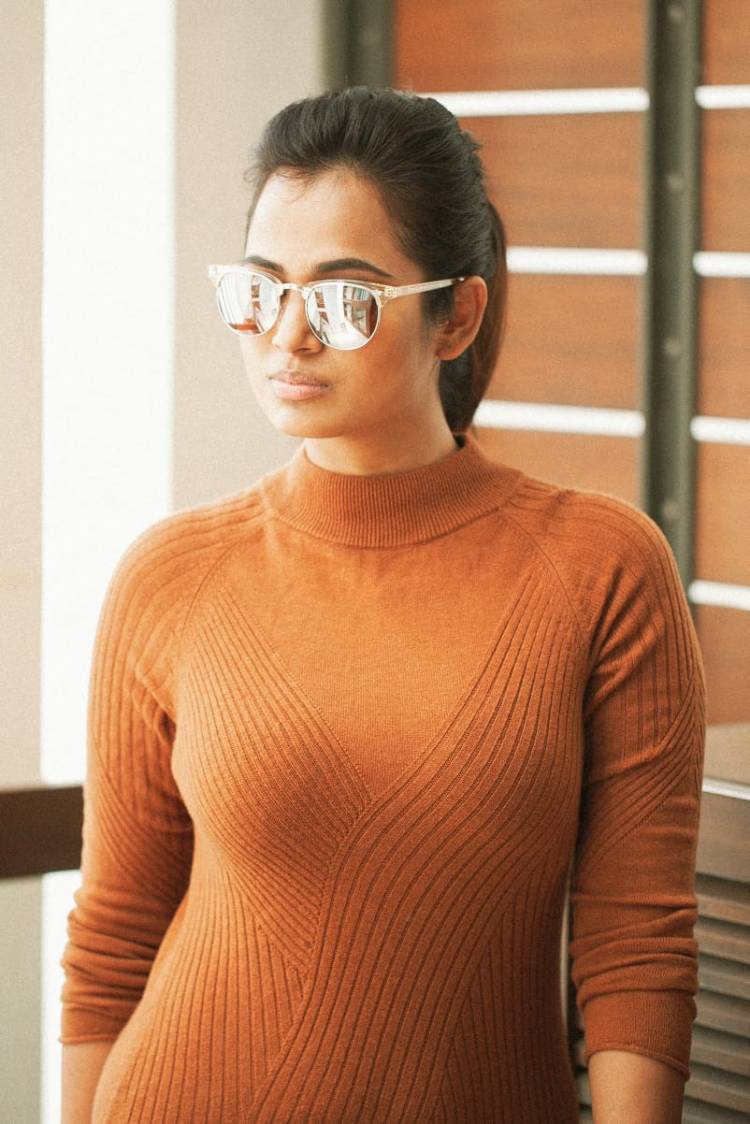 Actress RamyaPandian look stunning in these pictures from her latest photoshoot