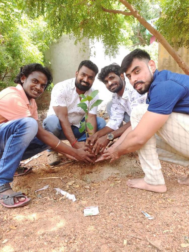 நடிகர் சூரியின் பிறந்த நாளை முன்னிட்டு பல்வேறு நலத்திட்ட உதவிகள் செய்த ரசிகர்கள் 