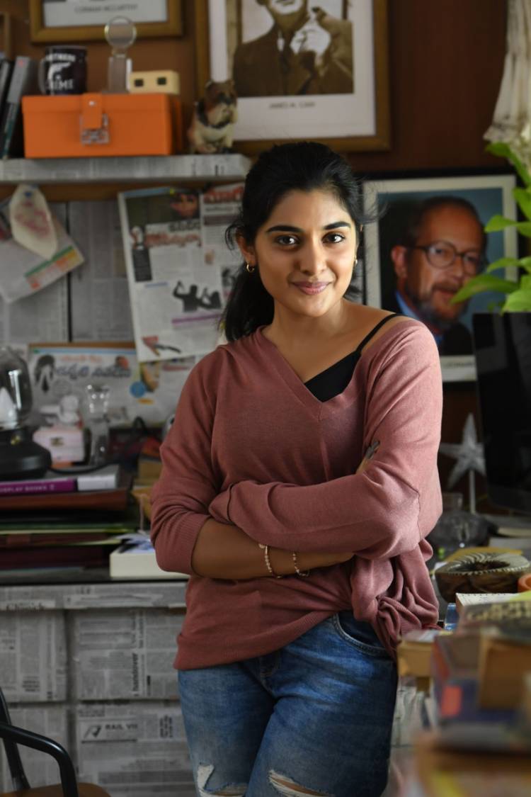 திரில்லர் படமான 'V' இப்பொழுது தமிழ், கன்னடம் மற்றும் மலையாள மொழிகளில் அமேசான் ப்ரைம் வீடியோவில் ஒளிபரப்பப்படுகிறது