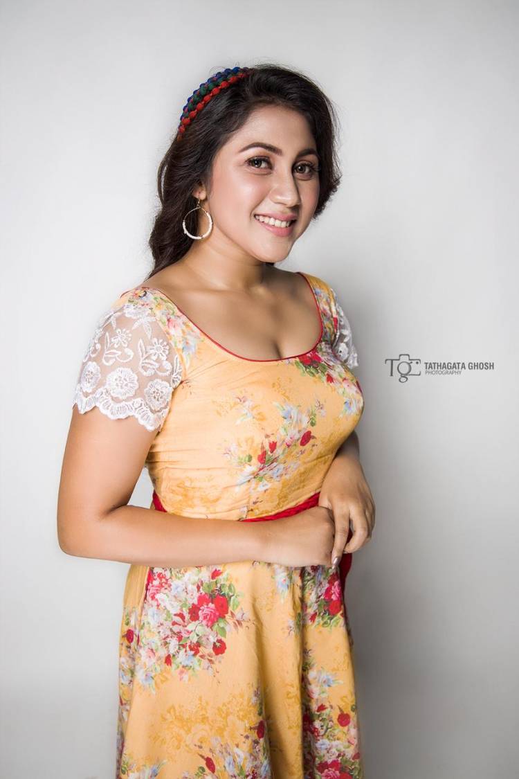 Actress Meghali Meenakshi looks magnificent in these pictures