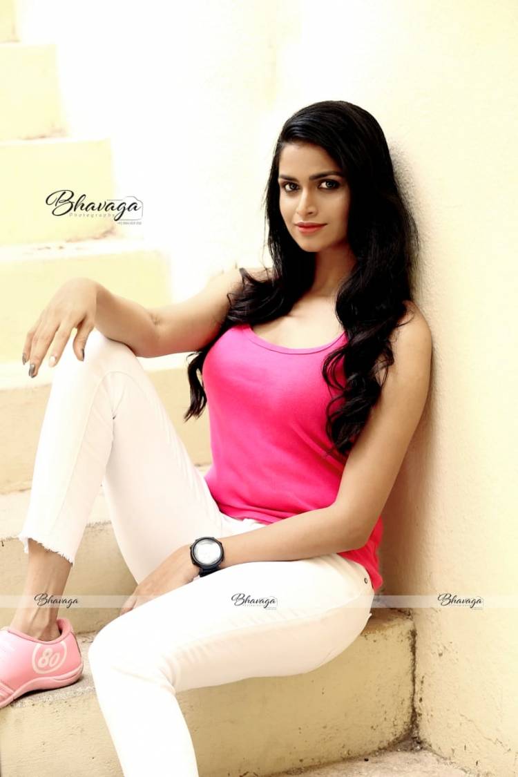 Photoshoot Pics of Actress Suma Poojari