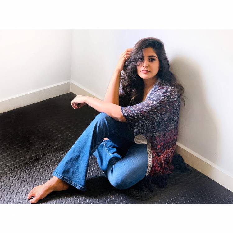 @mohan_manjima looking beautiful in her casual photoshoot