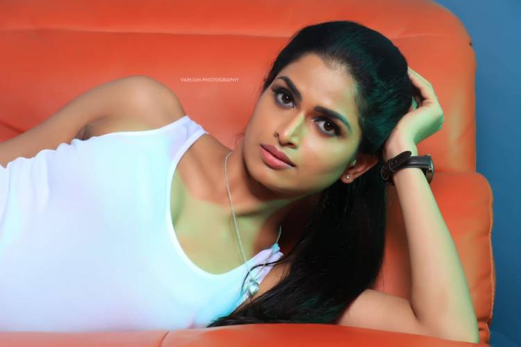 Sizzling Beauty Actress #SumaPoojari Stills