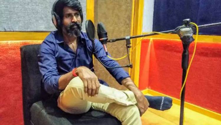 காமெடியனாக வலம்வரும் சூரி, ‘அன்புள்ள கில்லி’ படத்தில் நாய்க்கு டப்பிங் பேசியுள்ளார்.