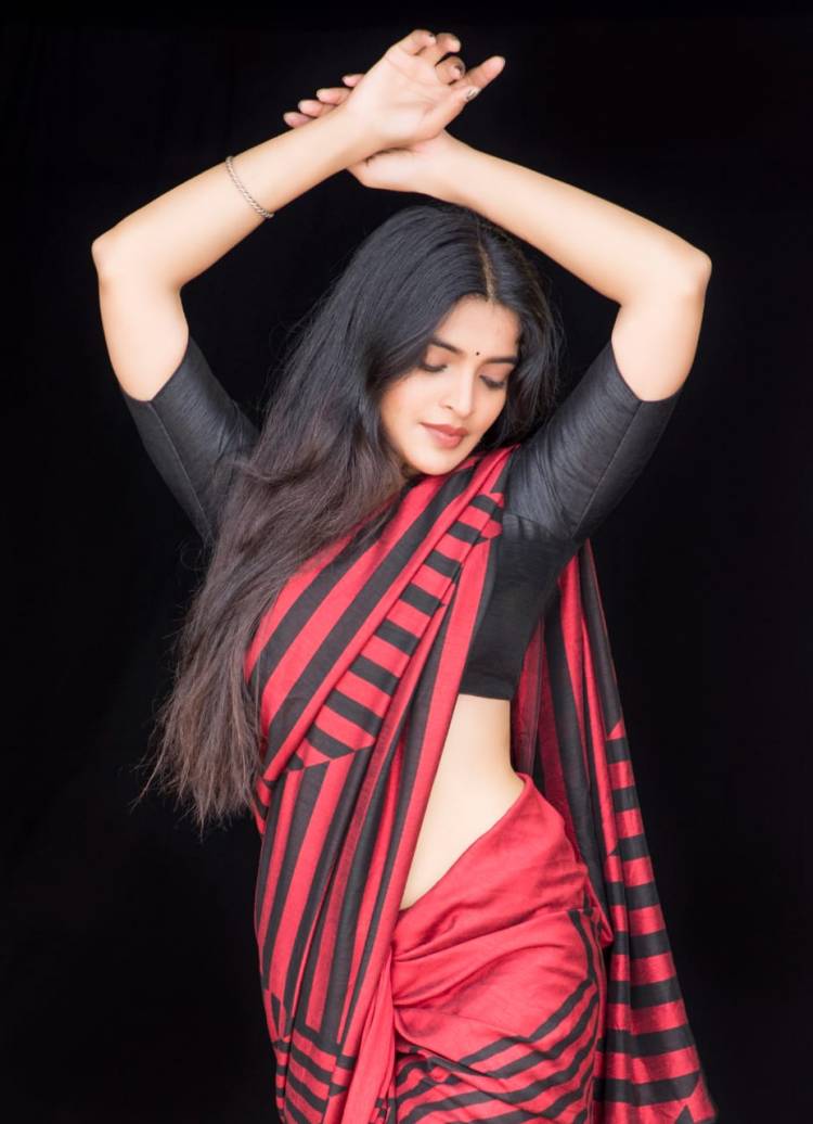 Ravishing in red! Actress #SanchitaShetty strikes a series of stunning poses in these pictures from her latest photoshoot.