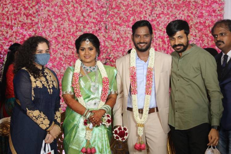 Reception photos of  Filmaker Bakkiyaraj Kannan and Asha