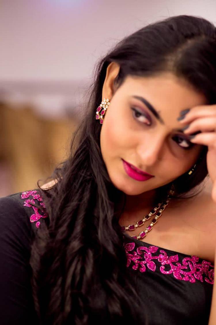 #ilayaPunnagaiilavarasi இளைய புன்னகை இளவரசி   #AnithraNair  அனித்திராநாயர்