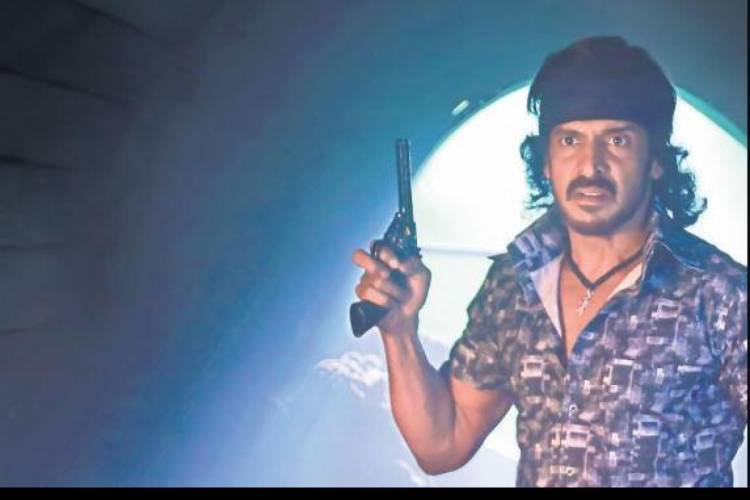 உபேந்திரா ரவீனா டாண்டன் பிரேமா இரு கதாநாயகிகளுடன் காதல் மற்றும் அதிரடிஆக்ஷன் நிறைந்த படம்