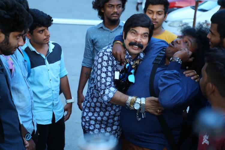 #NaangaRombaBusy stills. directed by #Badri  #நாங்கரொம்பபிசி  #SundarC #avnimovies 