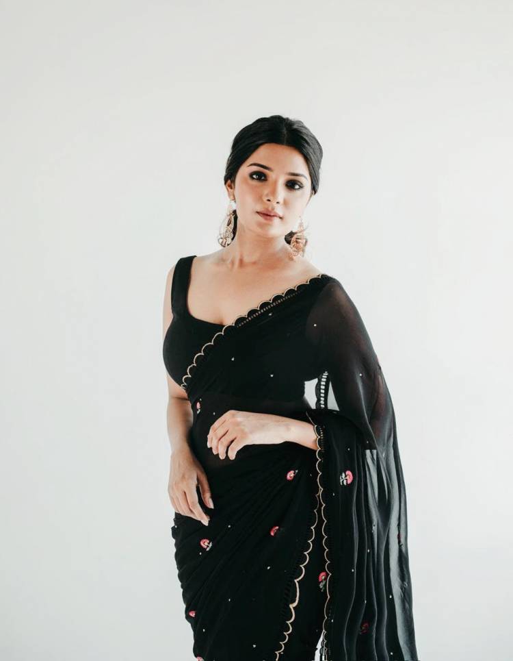 Eye Catching Beauty! Actress @im_aathmika #aathmika @teamaimpr