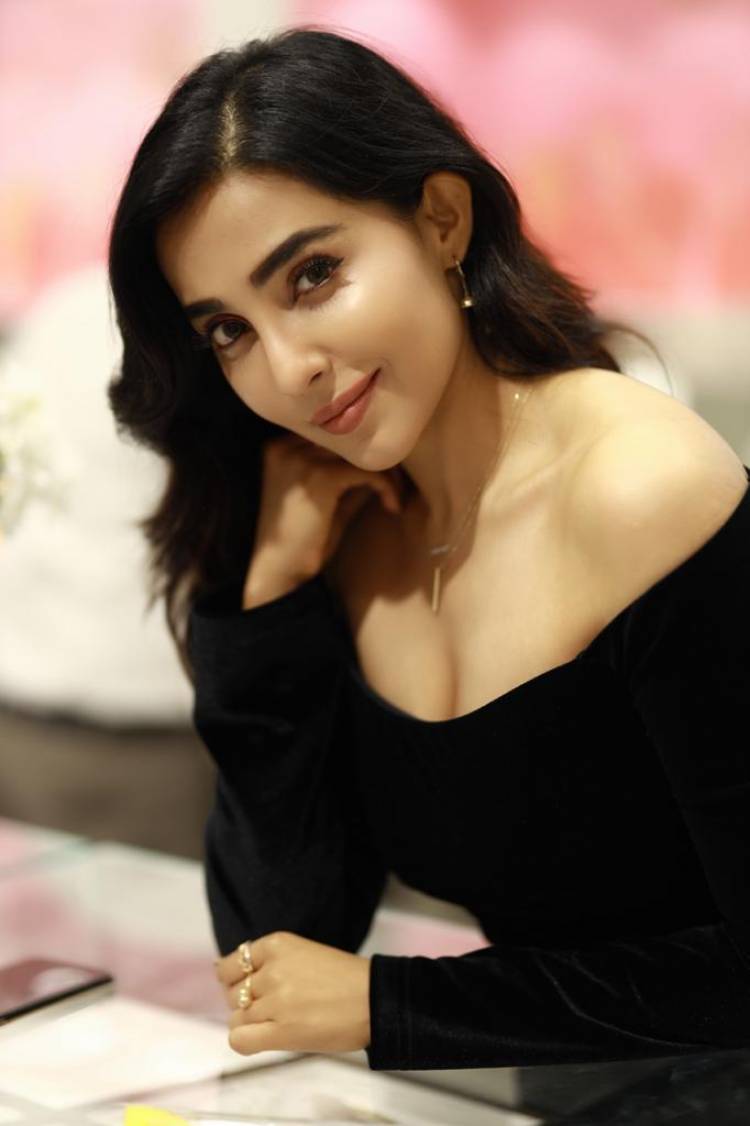 Actress #Parvati launches Mia by Tanishq, a showroom with extensive collections for youngsters at Chennai.