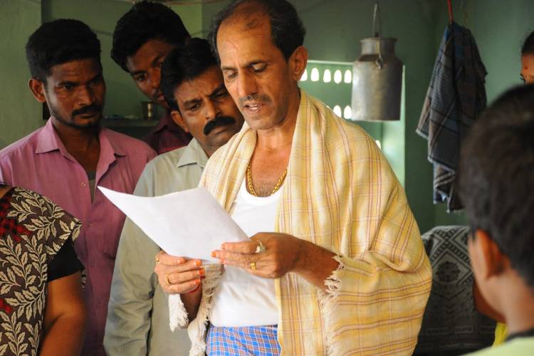  குழந்தைகளுடன் கும்மாளமிடும் நான் கடவுள் ராஜேந்திரன் " தகவி". படத்தில் கல கலப்பு