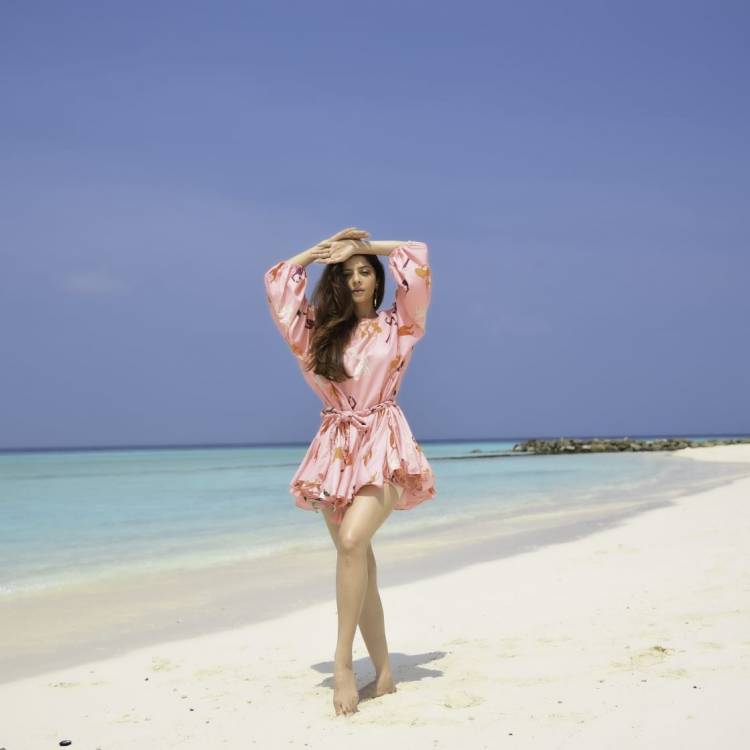 Pretty in Pink! Actress #Vedhika looks absolutely stunning in these recent pictures