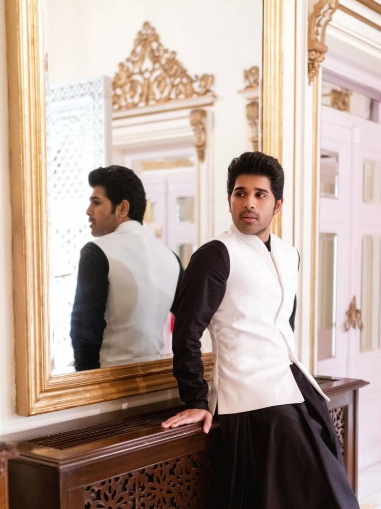 @AlluSirish looks absolutely Dapper in this @GG_Studio