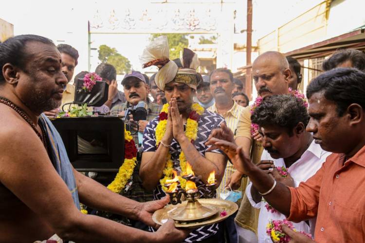 நடிகர் சந்தானத்தின் புதிய படம்.. தந்தை - மகன் புரிந்துணர்வில் புதிய பரிமாணம்