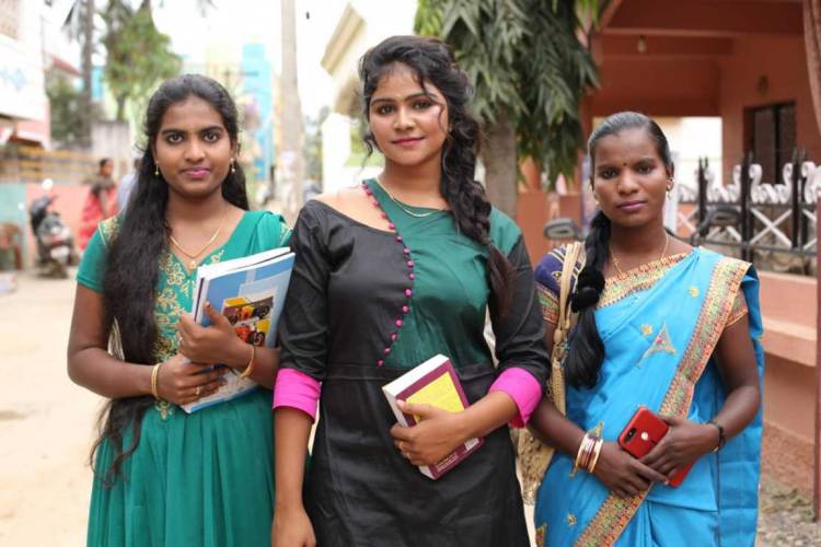 காதலை எதிர்க்கும் மற்றுமொரு படம் தான் " ஆதிக்க வர்க்கம் " பகவதி பாலாவின் பத்தாவது படம்