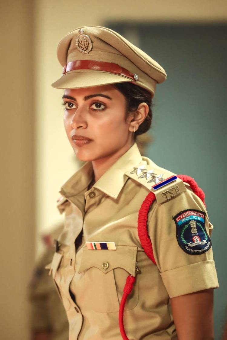 @Amala_ams to headline #KudiYedamaithe an fantasy thriller made as an 8 episode Web-Series.