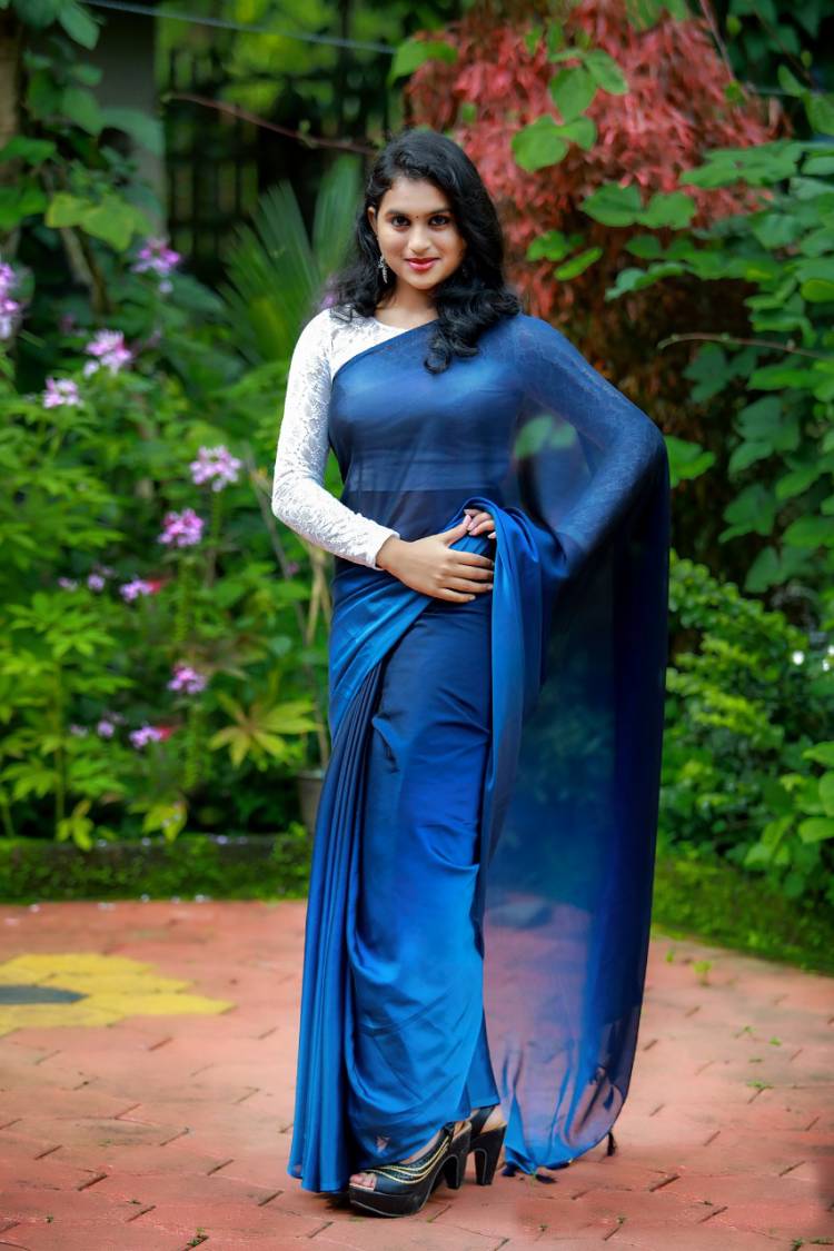 The Most Talented,Energetic and Aspiring Actor & Performer  #DiyaRose debuts in Kollywood with a Cute,bubbly performing role..