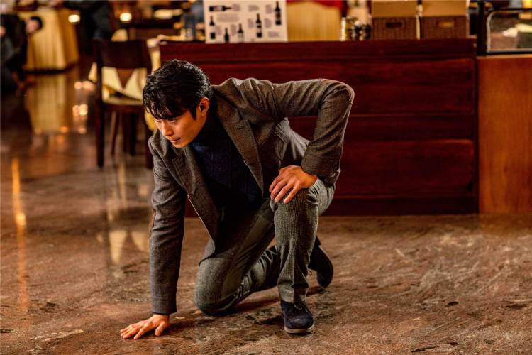 Trident Arts R.Ravindran and Indo Overseas Films releases Jackie Chan's Vanguard