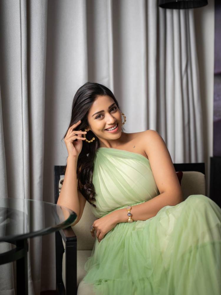 @Nivetha_Tweets looks bewitching in the latest photoshoot