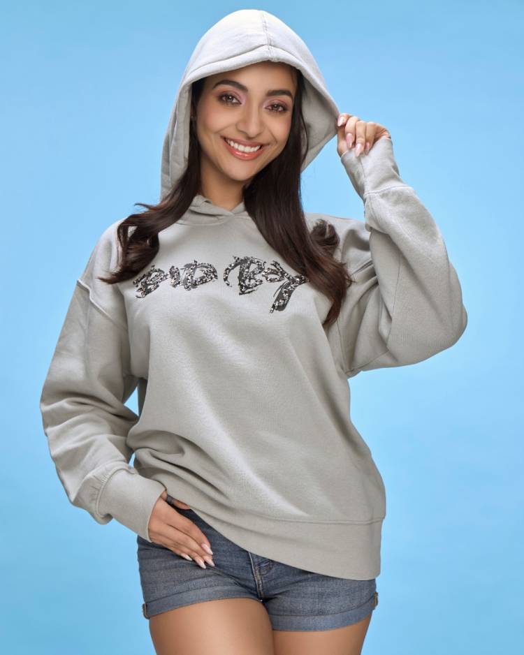 Hyderabad Beauty #AmrinQureshi celebrated New Year in the shoot of her Bollywood Film #BadBoy at Hyderabad.