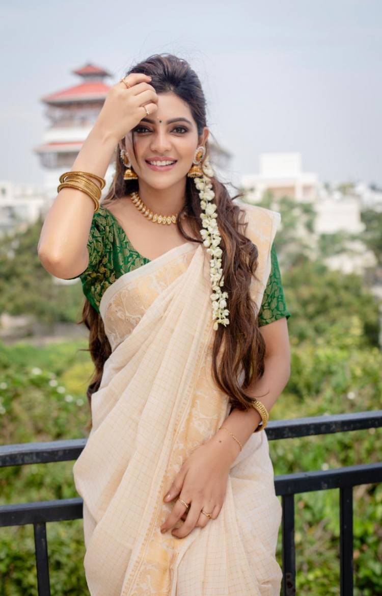 Spreading delight and positivity! Here's actress Athulya Ravi wishing you all a very happy,  healthy and prosperous #Pongal