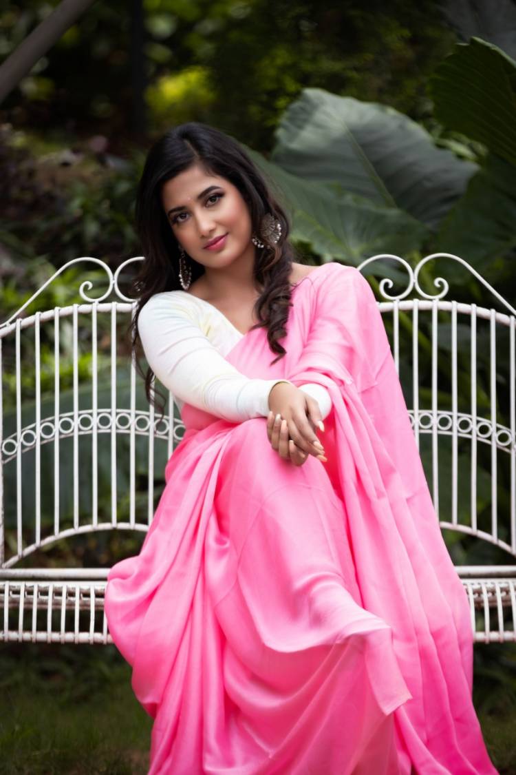 Niviksha Naidu looking so pretty in pink outfit  #Cocktail